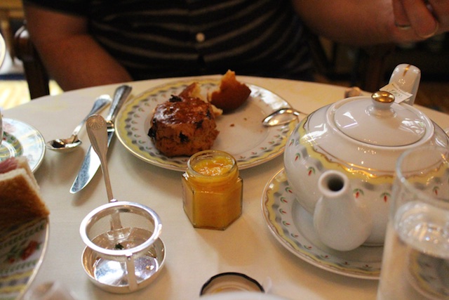 A Luxe Afternoon Tea at the Four Seasons Paris 2015 04 16 at 09 37 20 - A Luxe Afternoon Tea at the Four Seasons Paris